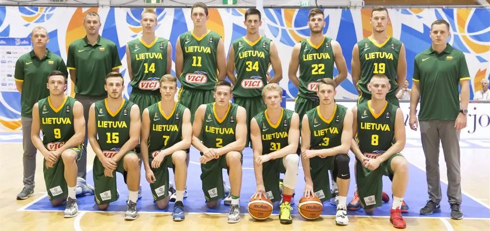 5分5篮板 5分5篮板